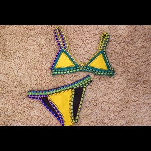 NEOPRENE-LIKE MATERIAL & CROCHET BIKINI SIZE XS